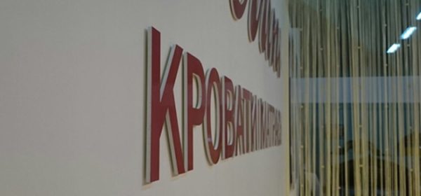 Резка пластика